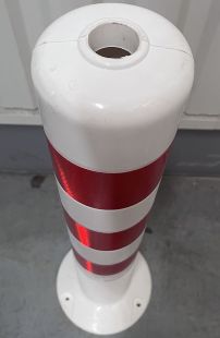 Słupek parkingowy blokujący U-12c | PCV, 75 cm, na stopie, elastyczny, uchylny, biało-czerwony